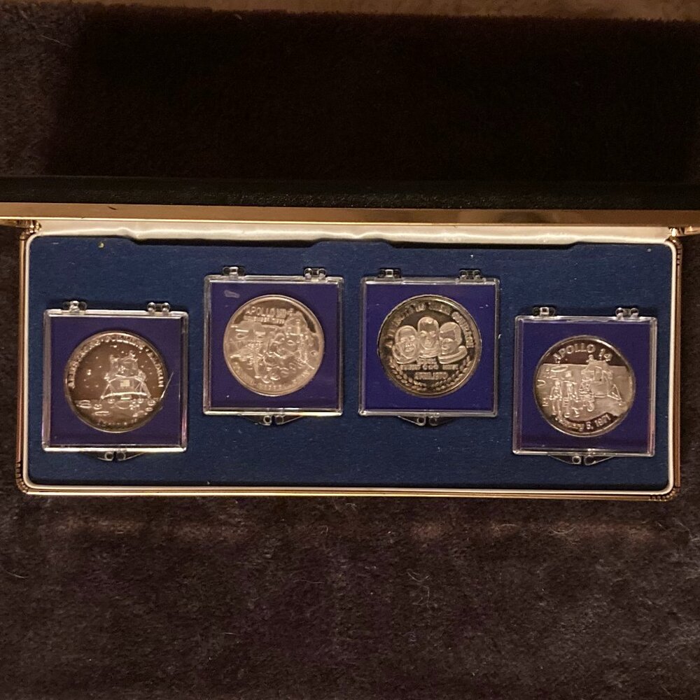 Apollo Commemorating Landing On The Moon Pure Silver Set Of 4 Medals Coins